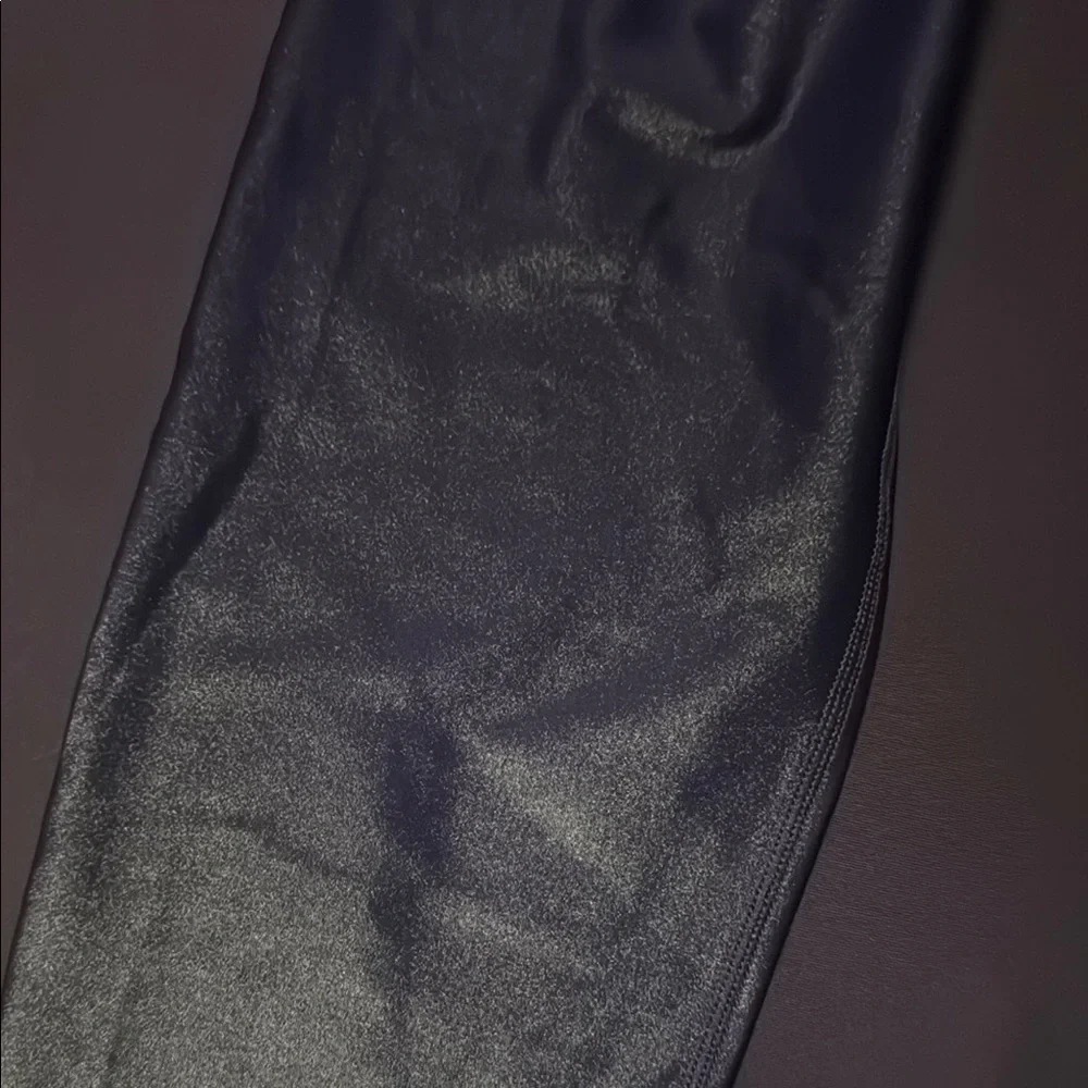 Carbon38 Shiny Purple High-Waisted Leggings M - Picture 3 of 4